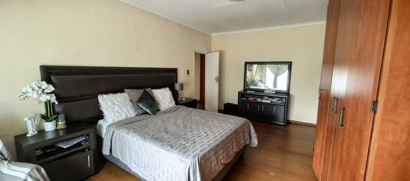 3 Bedroom Property for Sale in Dana Bay Western Cape